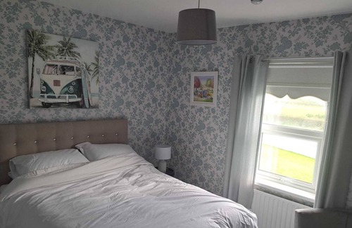 Coleraine Cama Y Desayuno | 15 minutes from many attractions and places of beauty along the Antrim coast.