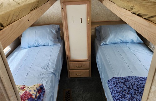 Greenbush Alquiler De RV | 15 minutes to Chincoteague VA and 49 minutes away from Ocean City Md. Much more.