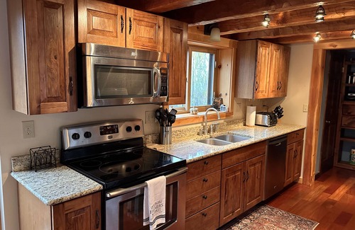 Chester Casa | 15 Minutes to ski Okemo - Mountain views from this magical log home on 6 acres