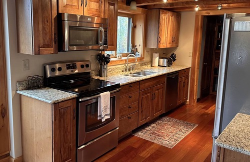 Chester Casa | 15 Minutes to ski Okemo - Mountain views from this magical log home on 6 acres