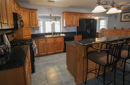 Crystal River Casa | 15 Minutes to the Gulf of Mexico! Beautiful home on Lake Rousseau