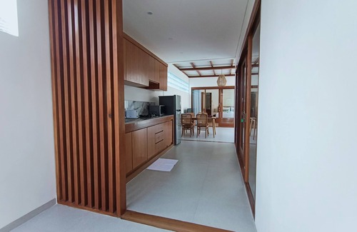 Kekeran Villa | 15 Minutes walk to the beach