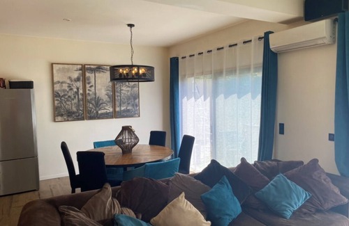 Noisiel Casa | 15 mn Paris et 15 mn Disney 3 mn JO Vaires 3 ch Terrasse bbq Baignoire Jacuzzi