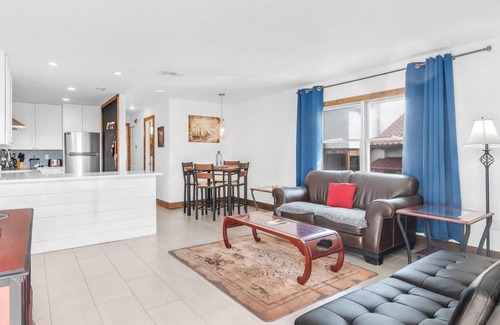 Flagler Beach Condominio | Pirate Beach Hideaway | Flagler Beach | Short Walk To The Beach & Restaurants | WiFi