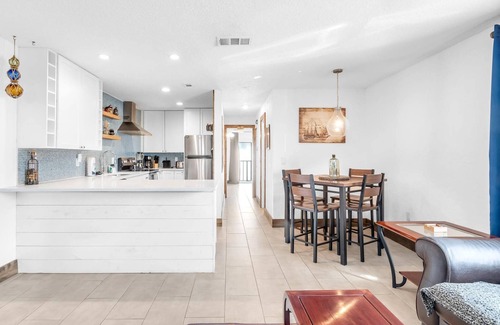 Flagler Beach Condominio | Pirate Beach Hideaway | Flagler Beach | Short Walk To The Beach & Restaurants | WiFi