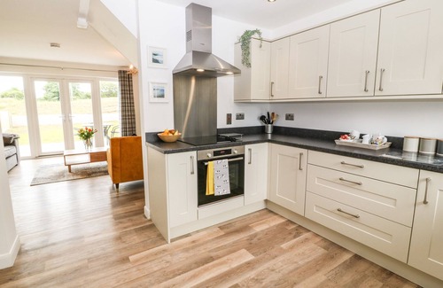 Brynteg Casa | 15 PARC DELFRYN, family friendly, with a garden in Benllech
