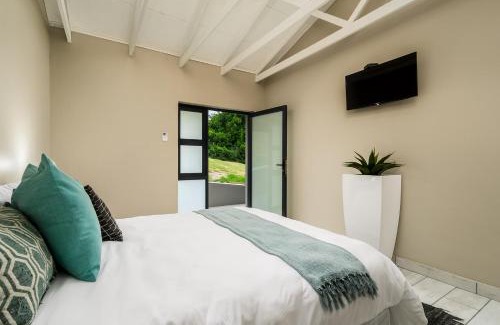 Port Elizabeth Casa | 15 Port Elizabeth Country Getaway Deer Park estate15