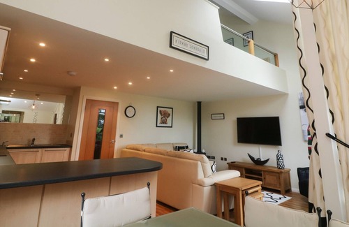 Kirkby Lonsdale Casa | 15 THE MEADOWS, family friendly, with pool in Kirkby Lonsdale