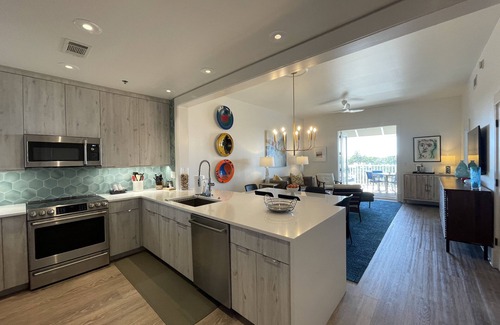 Santa Rosa Beach Condominio | Redfish Village # 427 - Bellamente amueblado y excelentes vistas! ¡Te lo mereces!