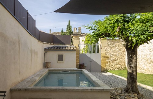 Saint-Hilaire-d'Ozilhan Villa | 150 m² Villa ∙ 3 habitaciones ∙ 6 huéspedes