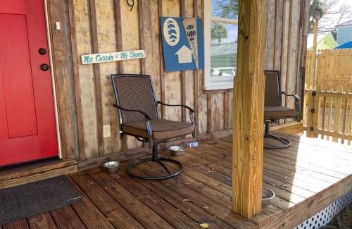 Downtown Historic District Casa | 150 year old Restored Lincolnville cottage
