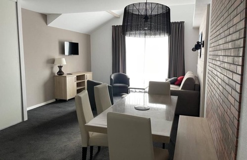 Eaux-Bonnes Apartamento | 80m del centro estación, 1.o piso, vista pistas, piscina, balcón, tv, local para esquís, 58m²