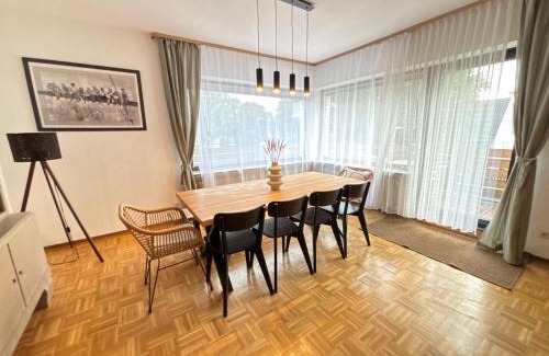 Sahlkamp Apartamento | 150qm-6 Rooms-Free Privat Parking-2 Bathrooms-Wifi-Yihapartment