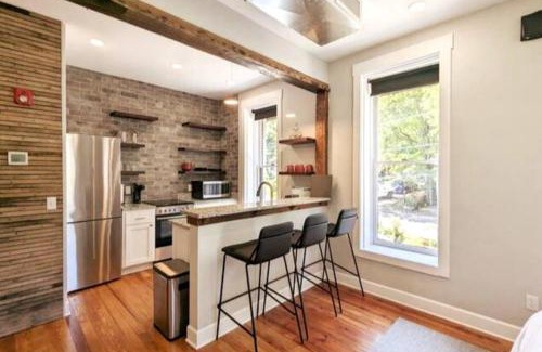 Eureka Springs Historic District Casa | 151 Spring Downtown Eureka Springs Suite E