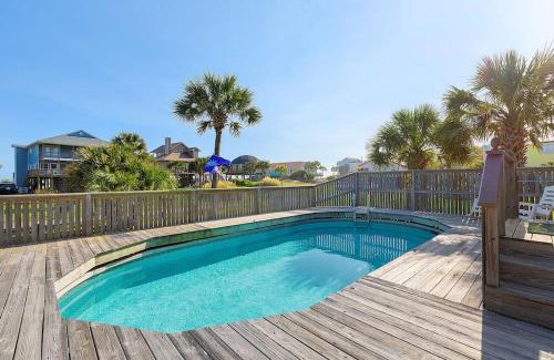 Folly Beach Casa | 1511 Forrest Ave - Sea Caught The Katy - Private Pool- Ocean View
