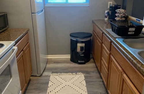 Middletown Condominio | 1520 B Bonita · Two BDRM Apartment in Middletown w Private Laundry