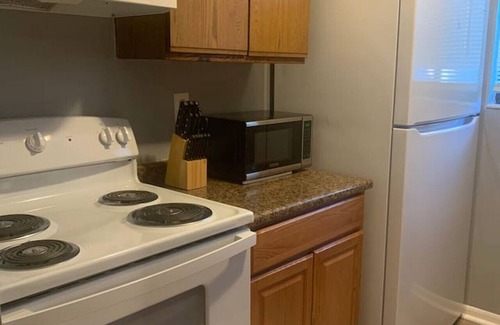 Middletown Condominio | 1520 B Bonita · Two BDRM Apartment in Middletown w Private Laundry