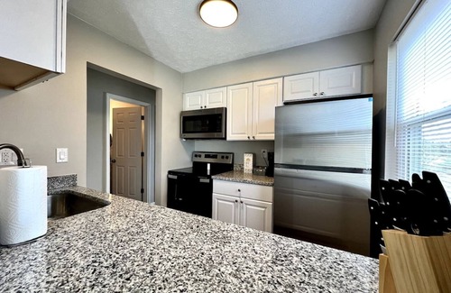 Middletown Apartamento | 1520 G Bonita · TWO Bedroom Remodeled Middletown w Private Laundry
