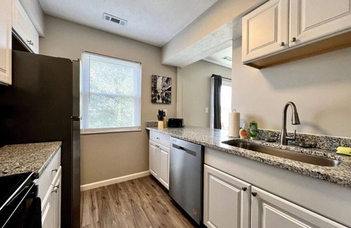 Middletown Apartamento | 1520 G Bonita · TWO Bedroom Remodeled Middletown w Private Laundry