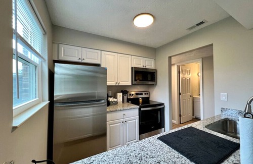 Middletown Condominio | 1520 K Bonita · Middletown Apartment 2 BED w FREE Private Laundry