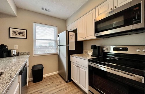 Middletown Condominio | 1520 L Bonita · TWO Bedroom Middletown Apartment FREE Laundry