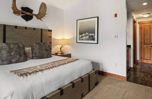 Stowe Area Cabina | # 1534 | Estudio | Gondolero | 5to piso | Vistas a la montaña y al pueblo