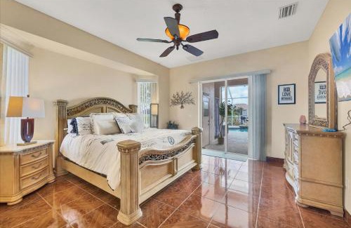 South Gulf Cove Casa | 15432 Aribe