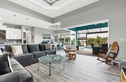 South Gulf Cove Casa | 15528 Melport Circle
