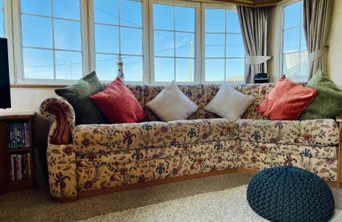 Tywyn Otro | 157 Amour Caravan