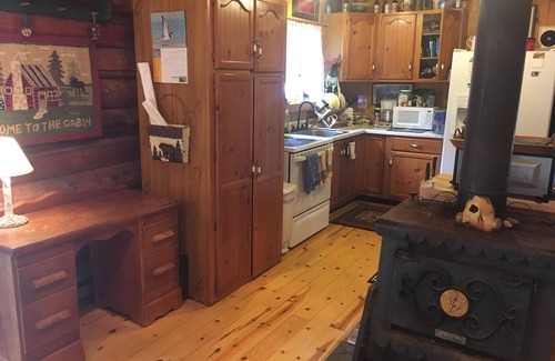 Cooke City-Silver Gate Cabina | 155 U. S. Hwy 212 W. 1 dormitorio 1 baño para 8 personas