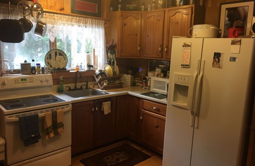 Cooke City-Silver Gate Cabina | 155 U. S. Hwy 212 W. 1 dormitorio 1 baño para 8 personas