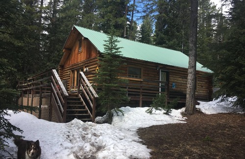 Cooke City-Silver Gate Cabina | 155 U. S. Hwy 212 W. 1 dormitorio 1 baño para 8 personas