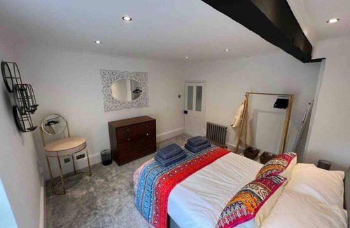 Kerridge Apartamento | 15A Bollington, Cheshire Village, balcony, log burner, walks, dogs