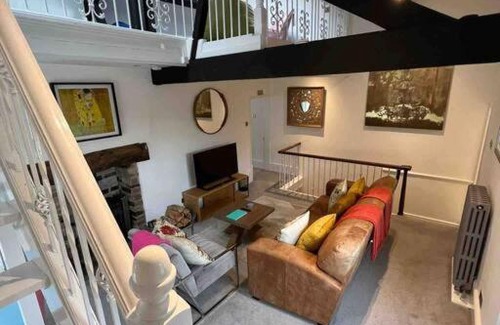 Kerridge Apartamento | 15A Bollington, Cheshire Village, balcony, log burner, walks, dogs