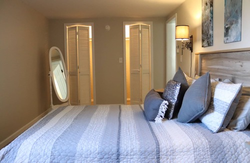 Weaverville Apartamento | 15min from downtown. Perfect couples vacation, Porch, patio. Pet-friendly!