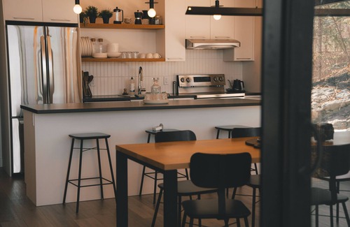 La Conception Cabina | 15min from Tremblant, modern work from home cabin