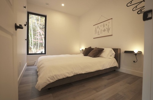 La Conception Cabina | 15min from Tremblant, modern work from home cabin