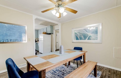 West Columbia Casa | 15mins to Downtown- Adorable on Taylor, Both Units