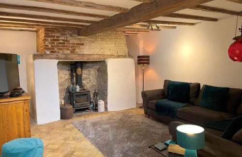 Cambridge Casa | 15th Century Thatched Cottage