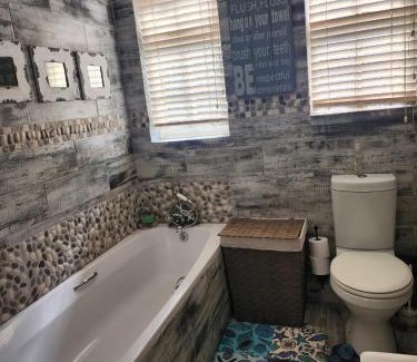 Arniston Casa | 16 on Main Arniston PET-FRIENDLY