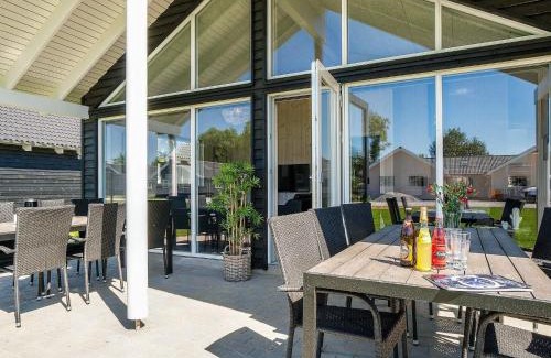 Olpenitz Casa | 16 person holiday home in Hasselberg