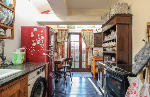 Cambridge Cabaña | 16, pet friendly, character holiday cottage in Cambridge