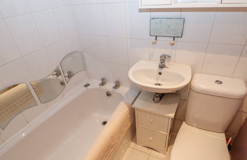 Corbridge Cabaña | 16 PRINCES STREET, pet friendly in Corbridge
