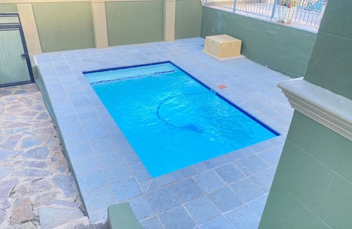 Windermere Casa | 16 sleeper house, 5 minutes to Moses Mabhida Stadium North Beach & Florida Road