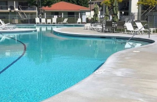 Quincy Condominio | #162 Condo near large pool & shuttle to Gorge Amp-book separately