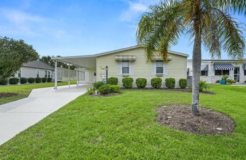 The Villages Casa | 1640 Z1 VILLAGE OF COUNTRY CLUB HILLS by REMAX Premier