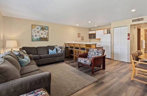Quincy Condominio | #17-Condo near large pool & shuttle to Gorge Amp-book separately