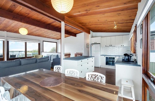Dalmeny Casa | 17 Dulling Street Beach House
