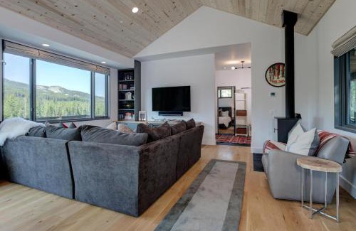 Big Sky Casa | 17 Lake Cabin by Moonlight Basin Lodging