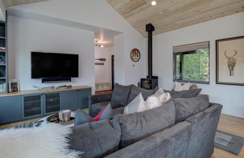 Big Sky Casa | 17 Lake Cabin by Moonlight Basin Lodging